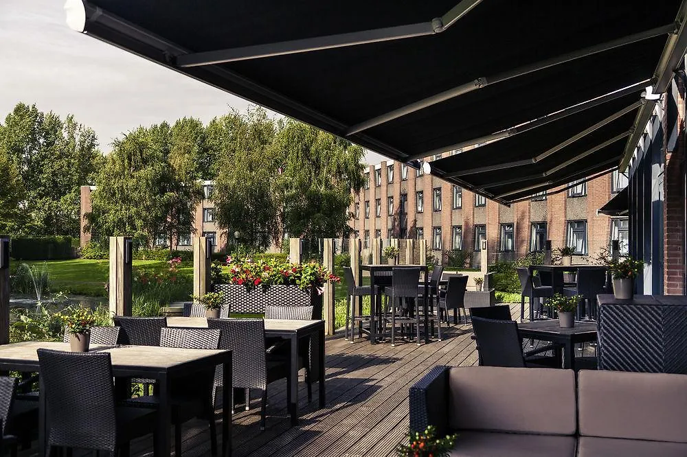 Mercure Hotel Amsterdam West 4*,